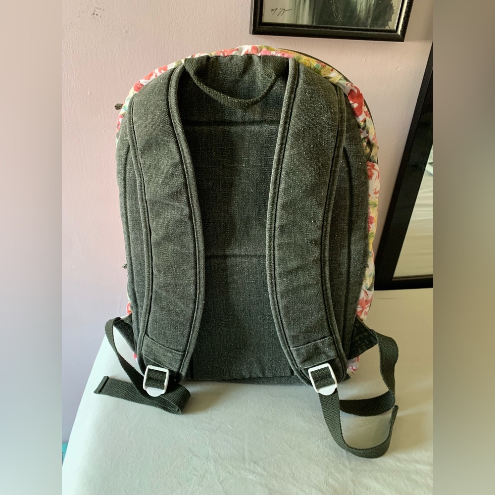 Billabong Floral Multi-Color Backpack - Picture 4 of 9